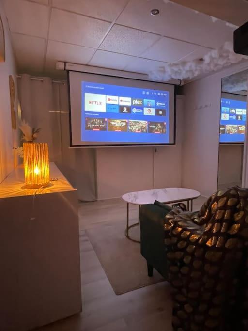 Mgb Studio Home Cinema Saint-Max Buitenkant foto
